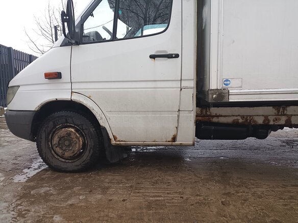 2004 Mercedes-Benz Sprinter, белый, 1300000 рублей - вид 14