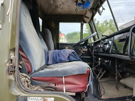 1988 КамАЗ 5511, зелёный, 400000 рублей, вид 1