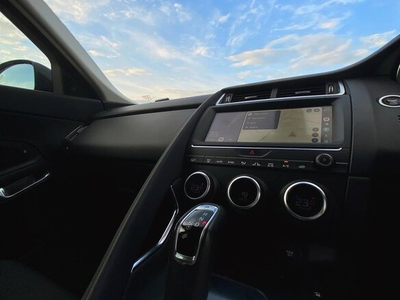 2019 Jaguar E-Pace I, белый, 2800000 рублей - вид 9