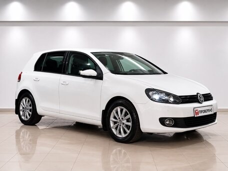 Volkswagen Golf VI