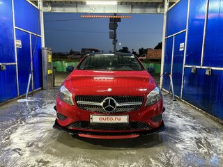 2014 Mercedes-Benz A-Класс 180 III (W176), красный, 1050000 рублей, вид 2