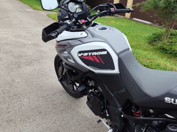 2018 Suzuki V-Strom 1000, белый - вид 7