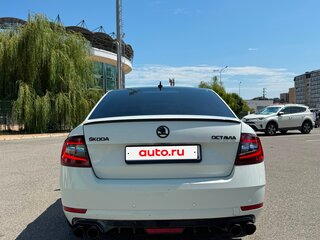2018 Skoda Octavia III (A7) Рестайлинг, белый, 1200000 рублей, вид 5