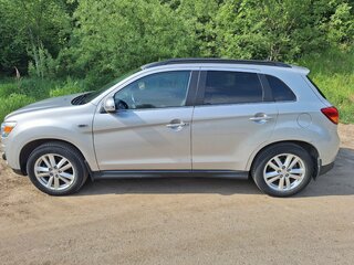 2013 Mitsubishi ASX I Рестайлинг, серебристый, 1300000 рублей, вид 3