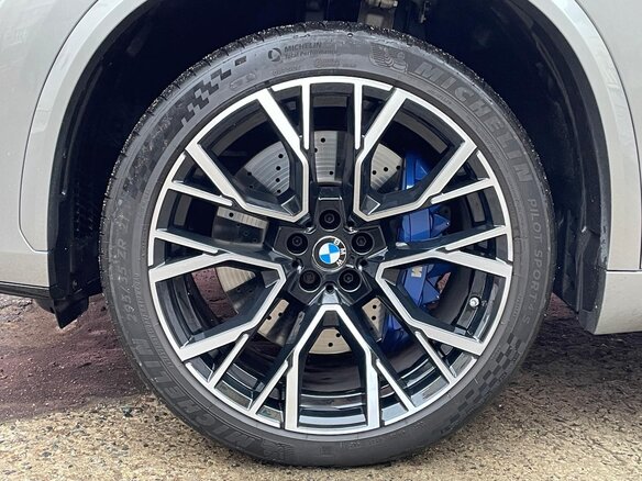 2020 BMW X5 M Competition III (F95), серебристый, 6734304 рублей - вид 12