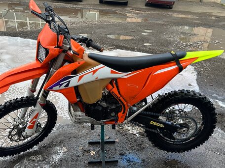 2023 KTM 300 EXC, оранжевый, 870000 рублей, вид 3
