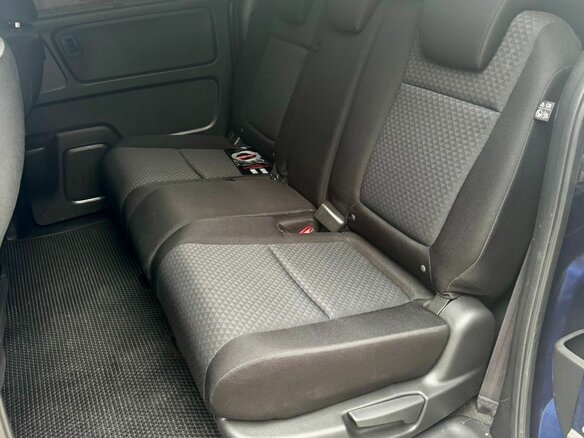 2017 Honda Freed+ II, синий, 1550000 рублей - вид 14