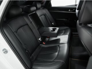 2021 Kia K5 III, белый, 2700000 рублей, вид 4