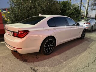 2013 BMW 7 серии Long 750Ld xDrive V (F01/F02/F04) Рестайлинг, белый, 2450000 рублей, вид 5