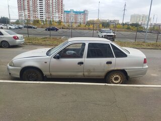 2010 Daewoo Nexia I Рестайлинг, серебристый, 80000 рублей, вид 2