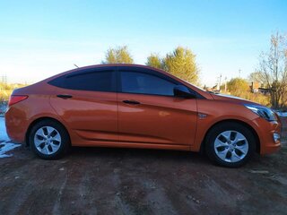 2015 Hyundai Solaris I Рестайлинг, оранжевый, 1500000 рублей, вид 2
