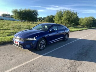 2021 Kia K5 III, синий, 2450000 рублей, вид 1
