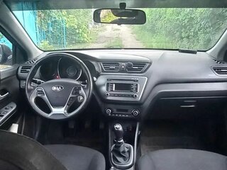 2016 Kia Rio III Рестайлинг, коричневый, 1150000 рублей, вид 5