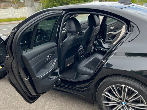 2019 BMW 3 серии 320i xDrive VII (G2x), чёрный, 3790000 рублей - вид 21