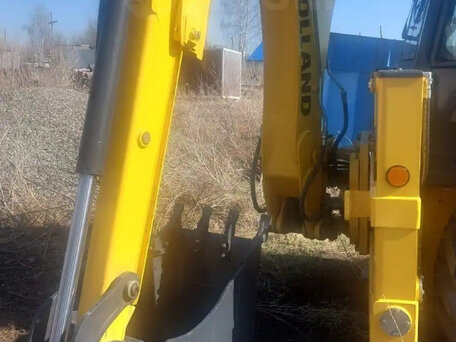 2021 New Holland B80B, жёлтый, 9999000 рублей, вид 4