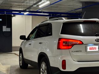 2018 Kia Sorento II Рестайлинг, белый, 1900000 рублей, вид 4