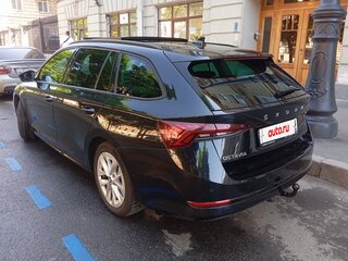 2021 Skoda Octavia IV (A8), чёрный, 1520000 рублей, вид 2