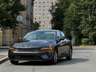 2020 Kia K5 III, серый, 2350000 рублей, вид 1