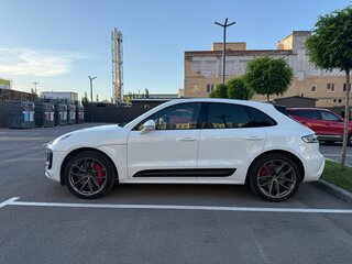 2021 Porsche Macan GTS I Рестайлинг 2, белый, 8500000 рублей, вид 2