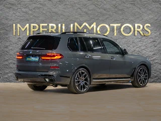 2026 BMW X7 40i I (G07) Рестайлинг, серый, 17690000 рублей, вид 5