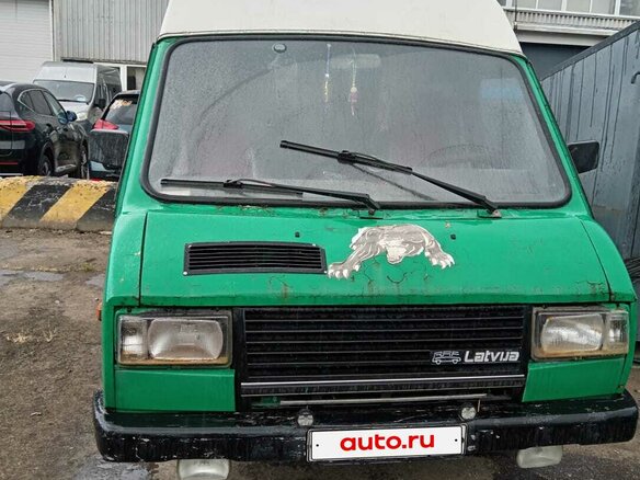 1992 РАФ 2203, зелёный, 200000 рублей
