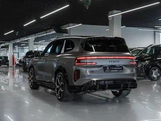 2026 Zeekr 8X Dawn, серый, 14250000 рублей, вид 4