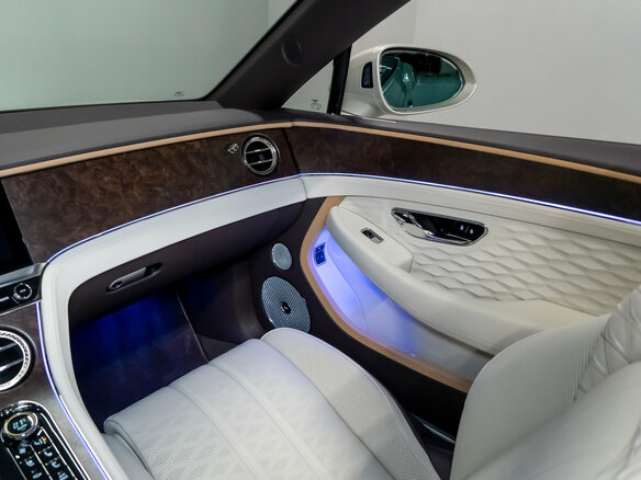 2025 Bentley Continental GT Speed IV, серый, 48865000 рублей - вид 33