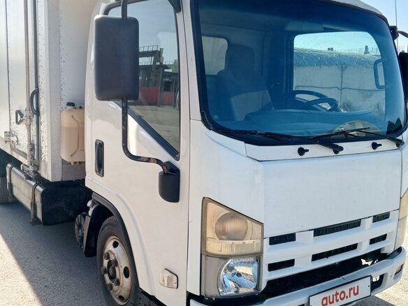 2017 Isuzu Elf (N-series), белый, 2000000 рублей - вид 1