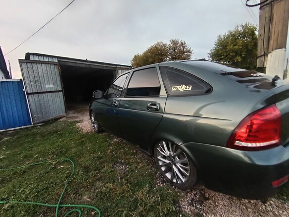 2010 Lada (ВАЗ) Priora I, зелёный, 350000 рублей - вид 2