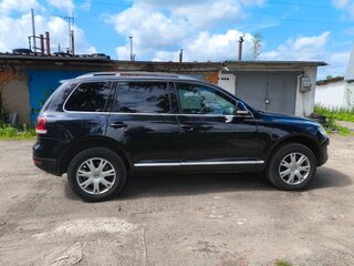 2008 Volkswagen Touareg I Рестайлинг, чёрный, 1100000 рублей, вид 4