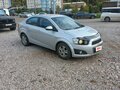 2014 Chevrolet Aveo II, серебристый, 669000 рублей - вид 1