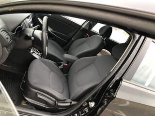 2013 Hyundai Solaris I, чёрный, 800000 рублей, вид 5