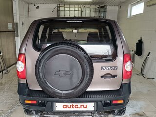 2014 Chevrolet Niva I Рестайлинг, коричневый, 696000 рублей, вид 2