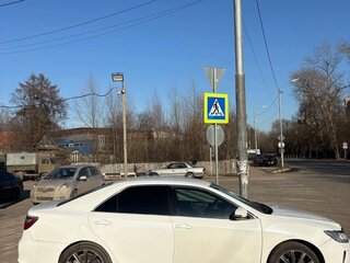 2016 Toyota Camry VII (XV50) Рестайлинг, белый, 1500000 рублей, вид 3