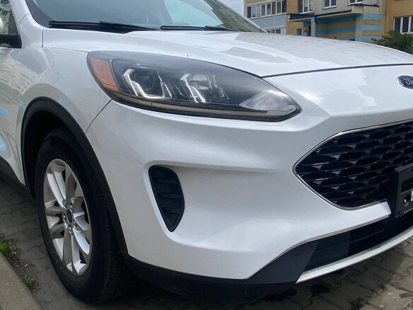 2020 Ford Escape IV, белый, 1500000 рублей - вид 1