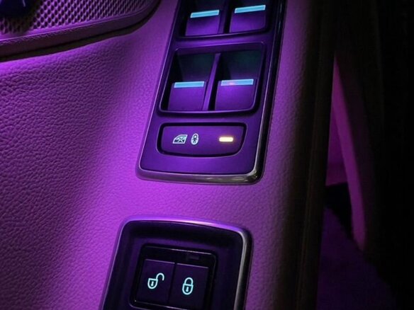 2017 Jaguar XF II, красный, 2400000 рублей - вид 19