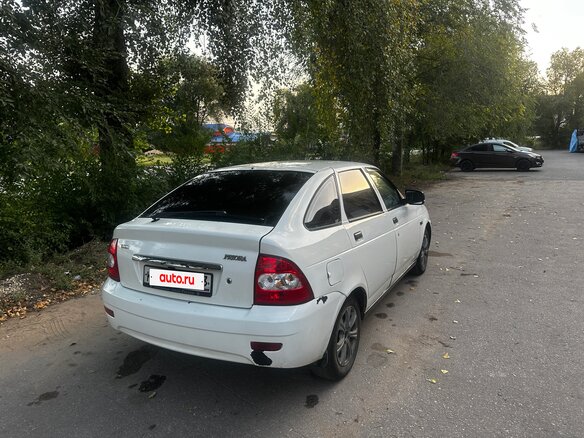 2010 Lada (ВАЗ) Priora I, белый, 300000 рублей - вид 5