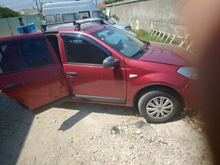 2011 Renault Sandero I, красный, 490000 рублей, вид 2