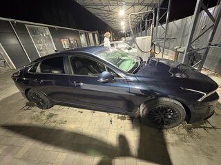 2021 Kia K5 III, синий, 2200000 рублей, вид 4