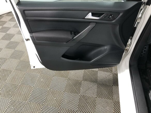 2015 Volkswagen Caddy III Рестайлинг, белый - вид 17