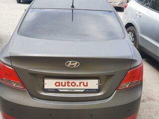 2015 Hyundai Solaris I Рестайлинг, серый, 780000 рублей, вид 4