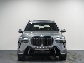 2026 BMW X7 40i I (G07) Рестайлинг, серый, 16700000 рублей, вид 5