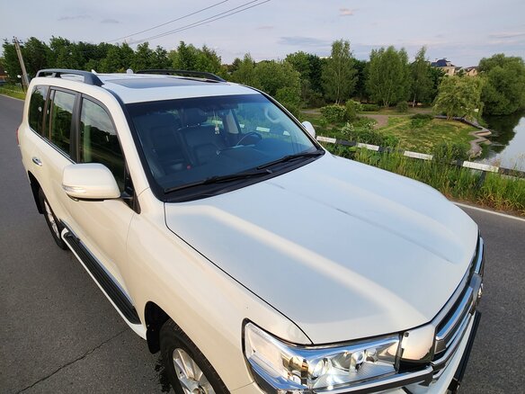 2015 Toyota Land Cruiser 200 Series Рестайлинг 2, белый - вид 18