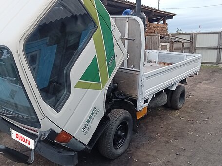 1995 Mazda Titan, белый, 850000 рублей, вид 2