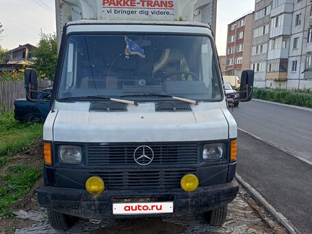 1993 Mercedes-Benz T1, белый, 650000 рублей, вид 2