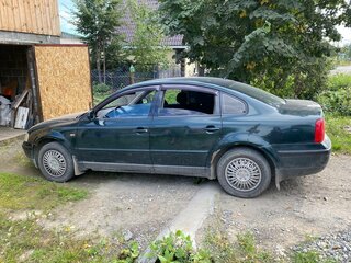 1998 Volkswagen Passat B5, зелёный, 400000 рублей, вид 4