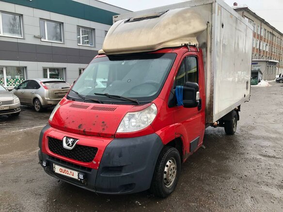 2011 Peugeot Boxer, пурпурный, 1100000 рублей