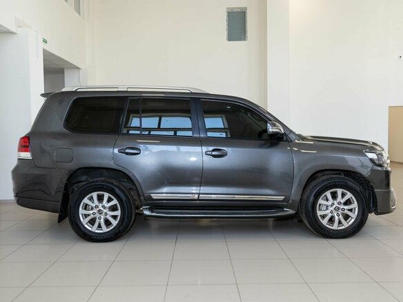 2010 Toyota Land Cruiser 200 Series, серый, 2700000 рублей - вид 6