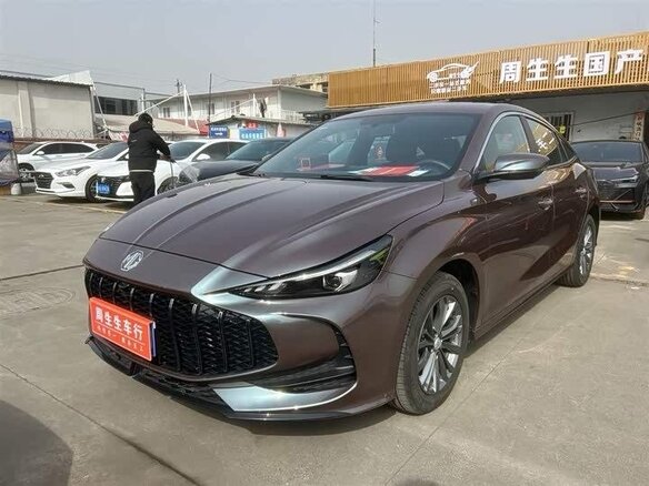 2024 MG 5 II Рестайлинг, коричневый, 1520000 рублей - вид 2
