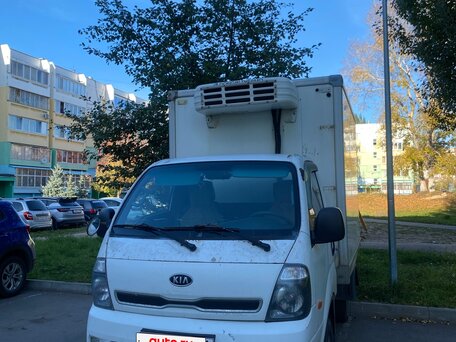 2015 Kia Bongo, белый, 1550000 рублей, вид 2